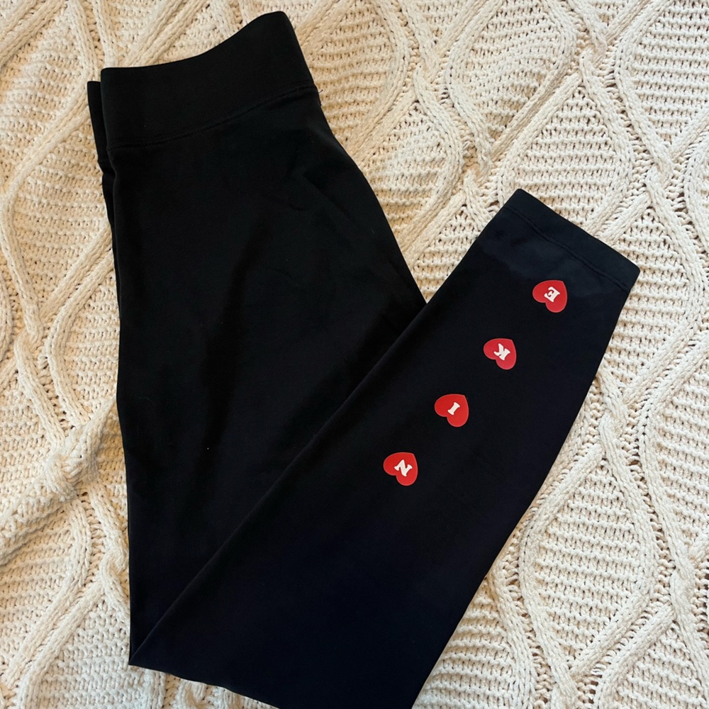 Nike heart and kiss valentines leggings